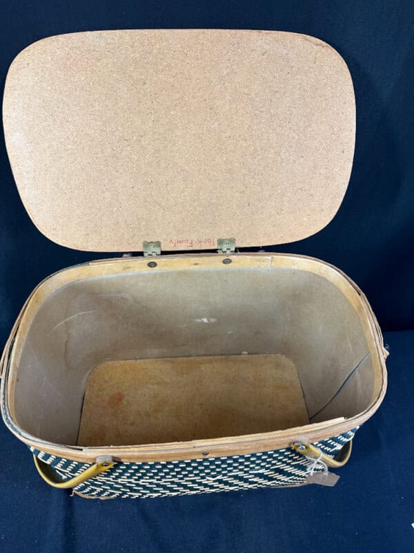 Vintage Hawkeye Picnic Basket - Image 4