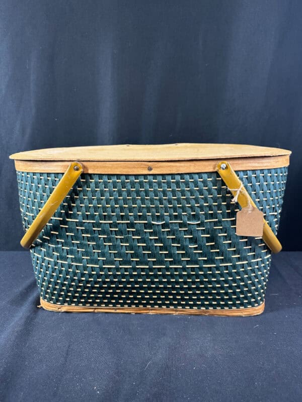 Vintage Hawkeye Picnic Basket - Image 2