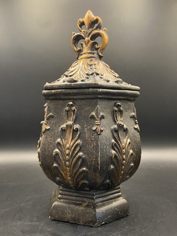 Halloween Urn Decor - Image 4