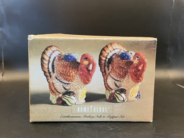 Turkey Salt & Pepper Shakers - Image 2