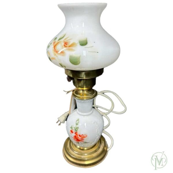 Vn Mlkglass Lamp - Image 5