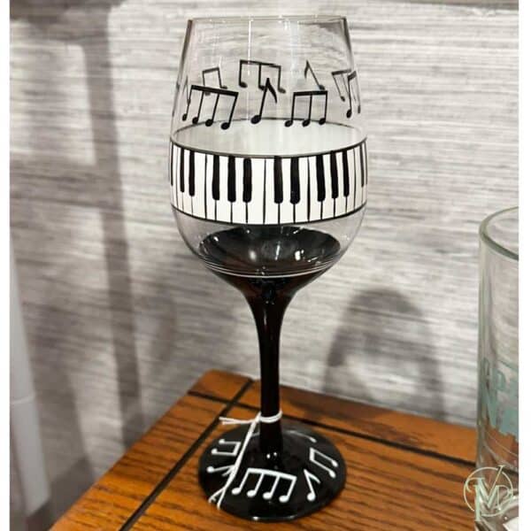 Music Wine Glass - Image 2