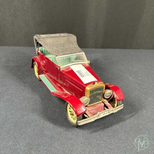 Antique Car - Image 4