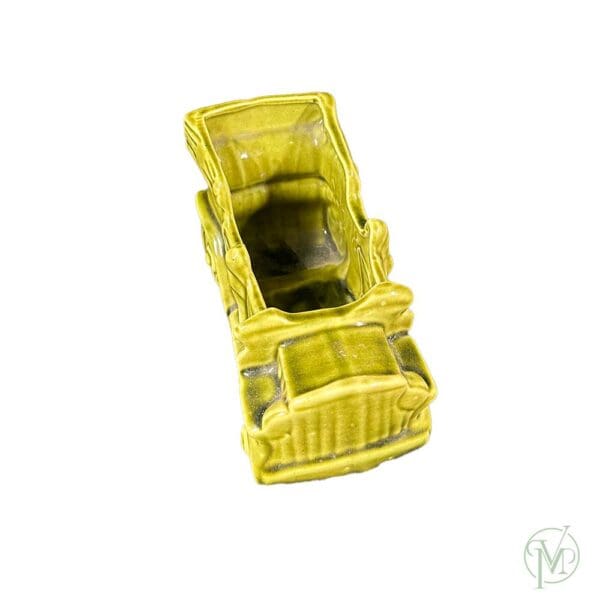 Vint Car Planter - Image 3