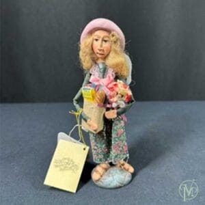 M Dollies Brooke