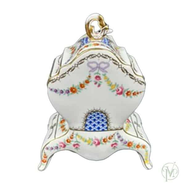 Porcelain Clock - Image 3