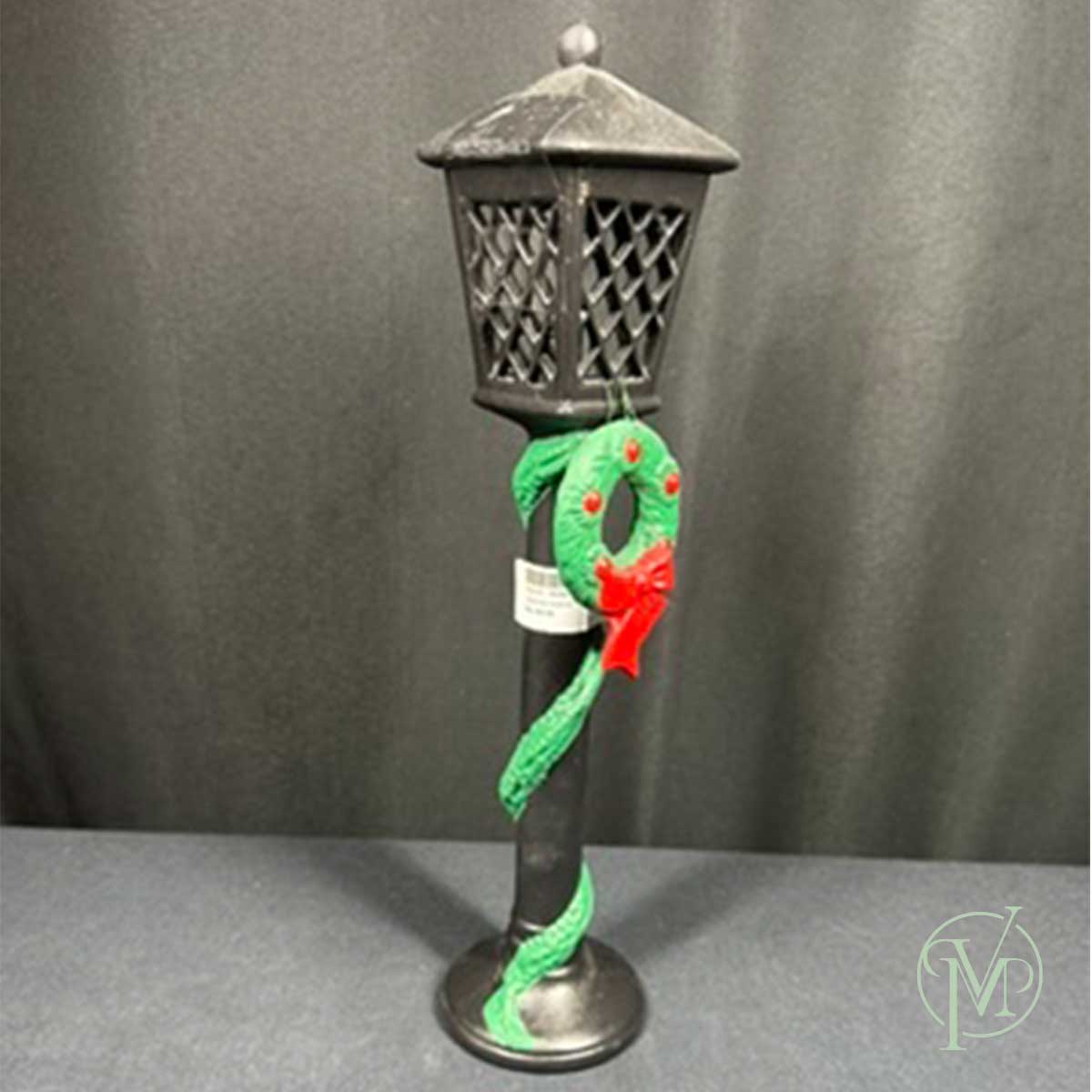 Vtg Atlantic Mold Lantern - Image 3