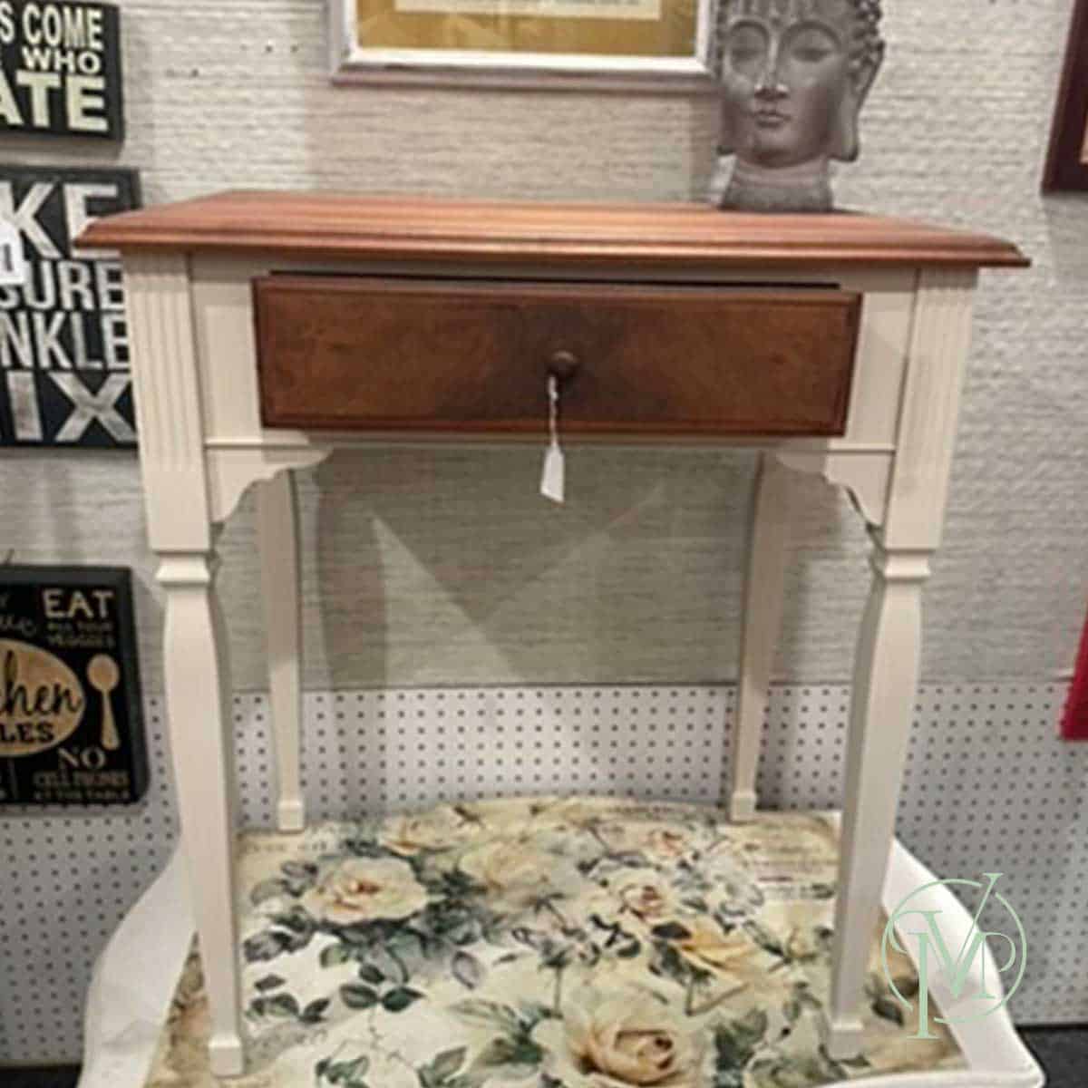 Desk Ivory Small - Image 2