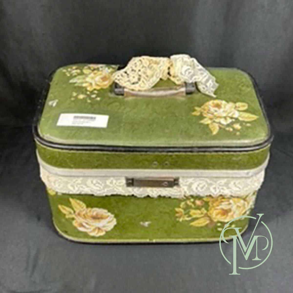 Green Train Case - Image 2
