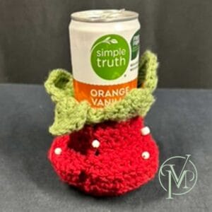 Knitted Strawberry Koozie